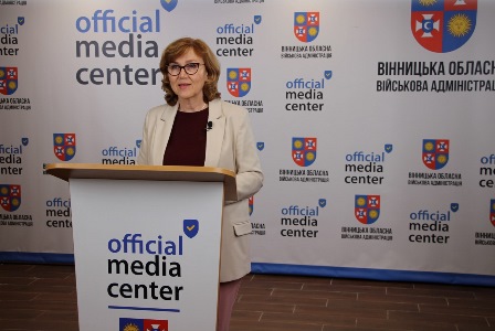  Брифінг директорки Вінницького обласного центру соціальних служб для сім'ї, дітей та молоді Олени Стоялової